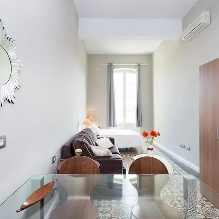 דירה Palacio De Daoiz Lofts